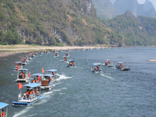 2guilin019-10-03_13-30-41_COOLPIXP1000.jpg